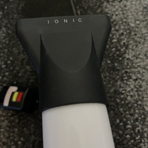 Chi nano hair dryer/ blow dryer ionic tech - Picture 5 of 6